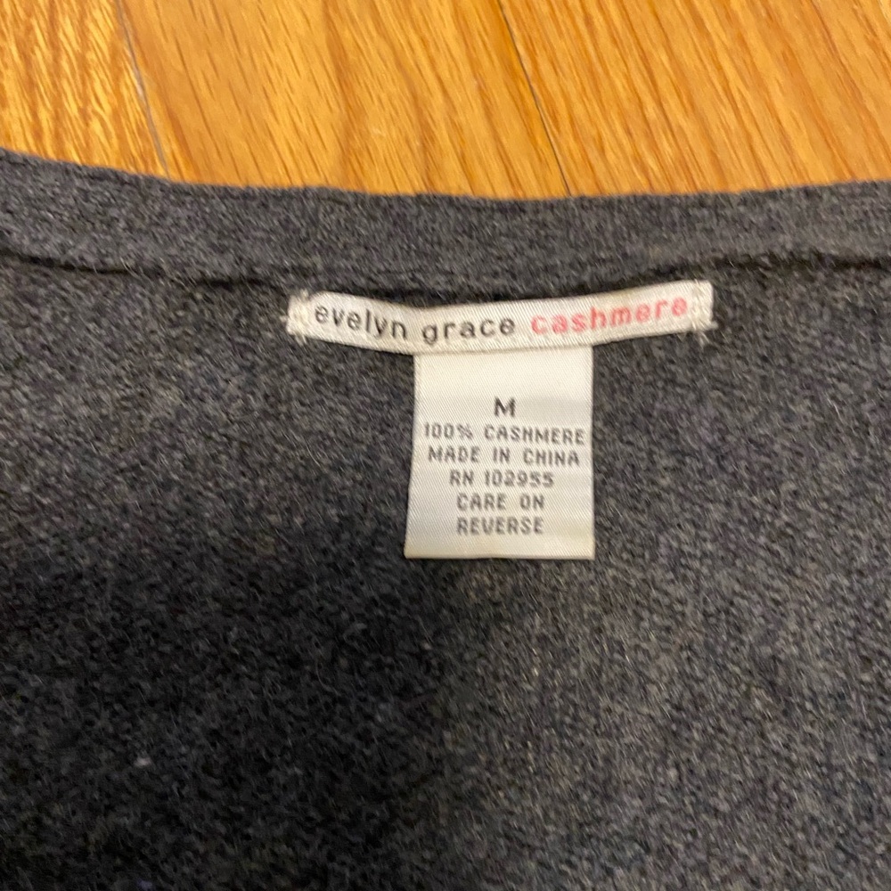 Cashmere Cardigan - Picture 5 of 8